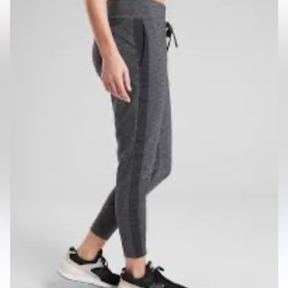 Athleta Metro Downtown Ankle Jogger
